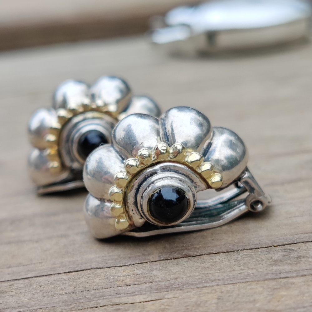 Vintage sterling Margaret Ellis Etruscan Revival onyx earrings - Picture 5 of 12